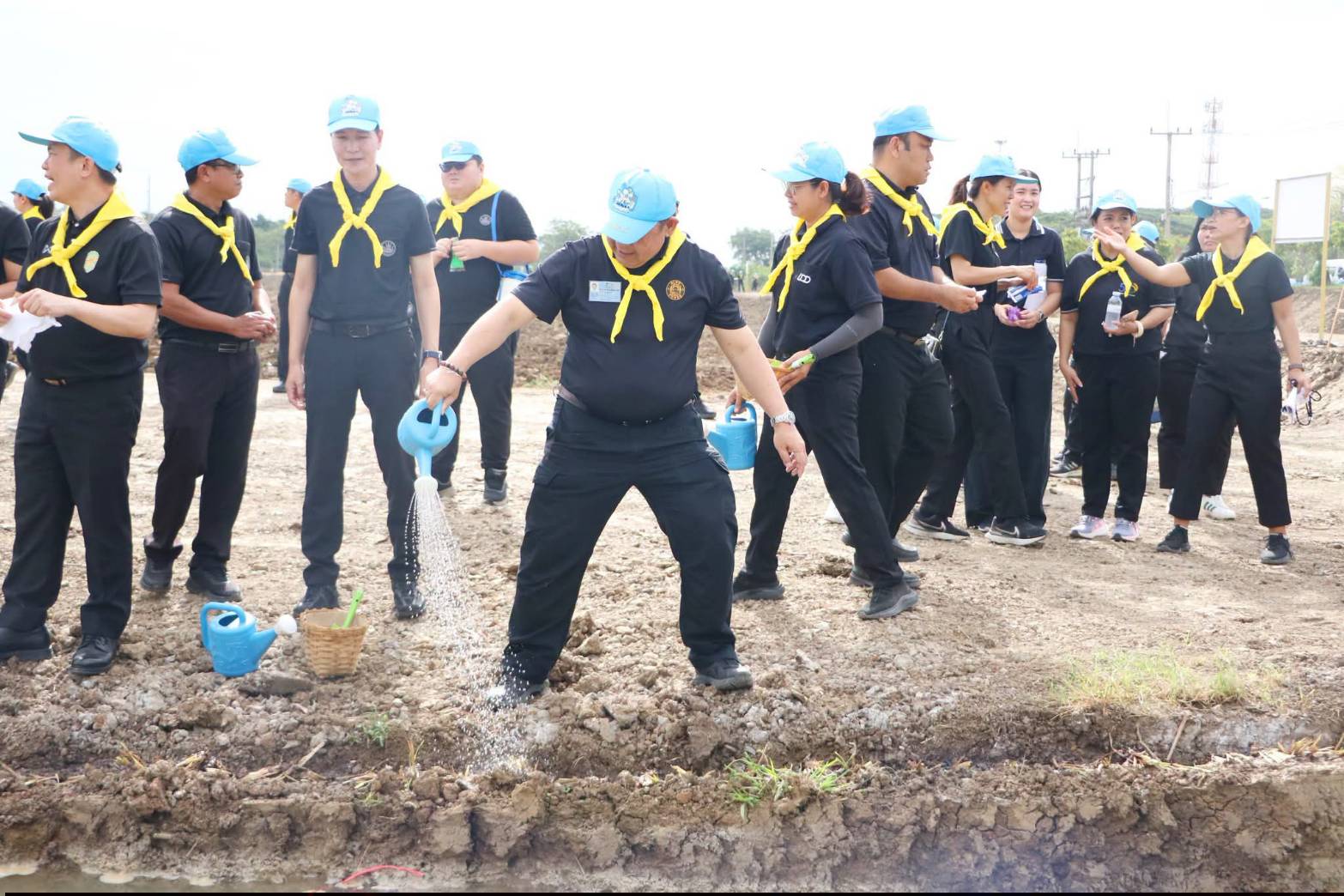 title - ส.ป.ก. ร่วมกิจกรรมโครงการจิตอาสาพัฒนาด้านการเกษตร กษ. เฉลิมพระเกียรติสมเด็จพระนางเจ้าฯ พระบรมราชินี เนื่องในโอกาสมหามงคลเฉลิมพระชนมพรรษา 4 รอบ 3 มิถุนายน 2569 ณ ศูนย์ส่งเสริมและพัฒนาอาชีพเสริมนอกภาคการเกษตร (ศูนย์ศิลปาชพบางไทรฯ เดิม)